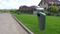 První koš na psí exkrementy v lokalitě Květnice II (06/2010) První koš na psí exkrementy v lokalitě Květnice II (06/2010)